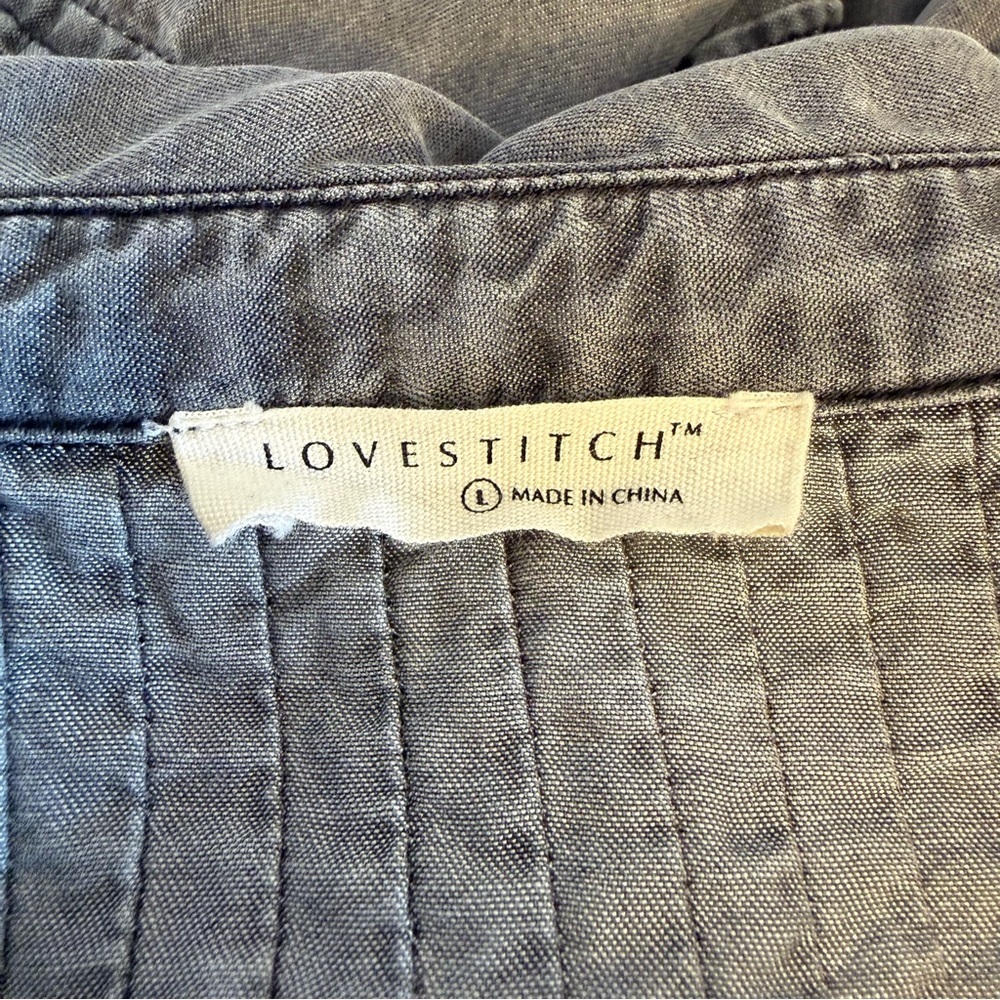 Lovestich Women’s Button Down Distressed Gray Top Size XL Pin-tuck Pleating - Picture 14 of 15
